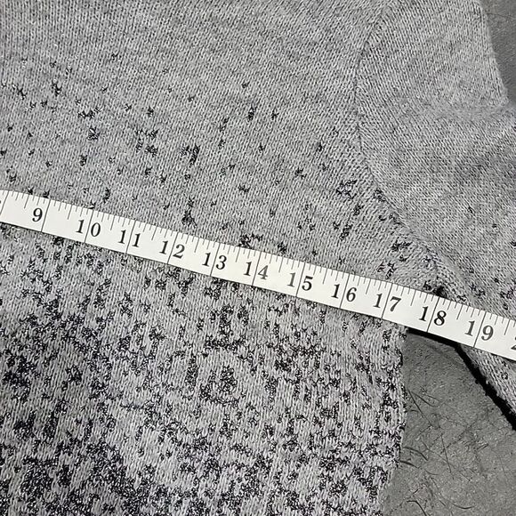 🖤5/$20🖤 H&M.. black & gray ombre style sweater.. - Picture 11 of 14